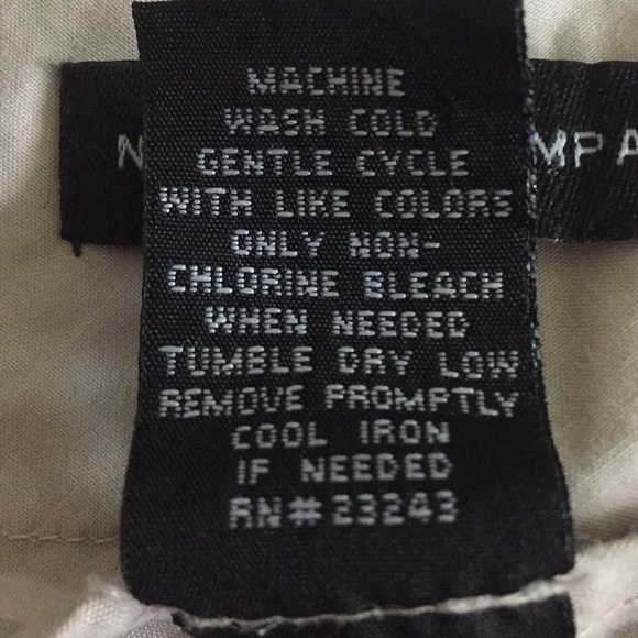 NY & Co Khaki Shorts - Size 12 - Picture 4 of 7